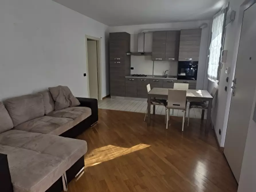 Immagine 2 di Appartamento in vendita  a Seregno