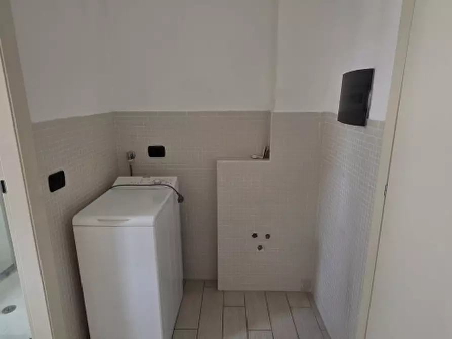 Immagine 11 di Appartamento in vendita  a Seregno