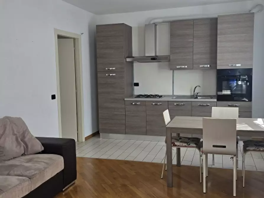 Immagine 7 di Appartamento in vendita  a Seregno