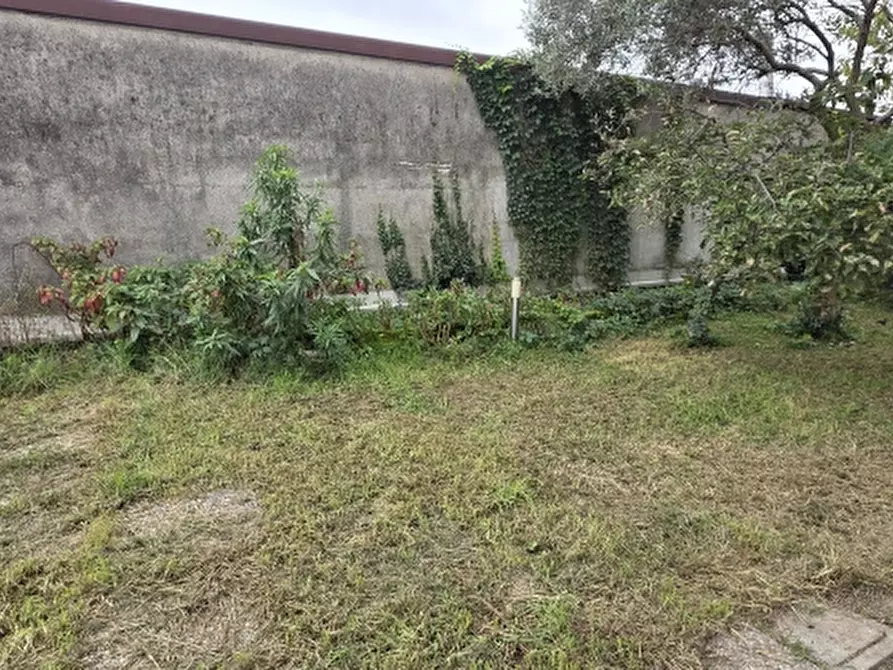 Immagine 14 di Appartamento in vendita  a Desio