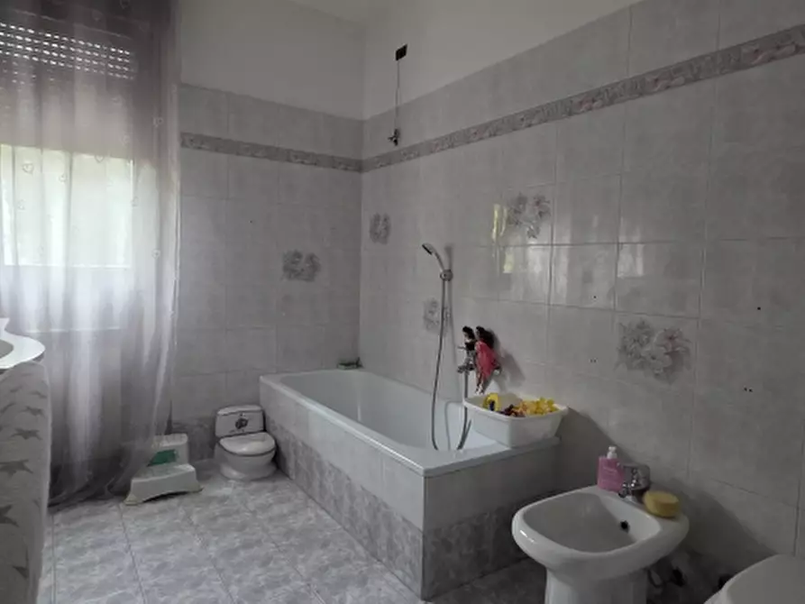 Immagine 12 di Appartamento in vendita  a Nova Milanese