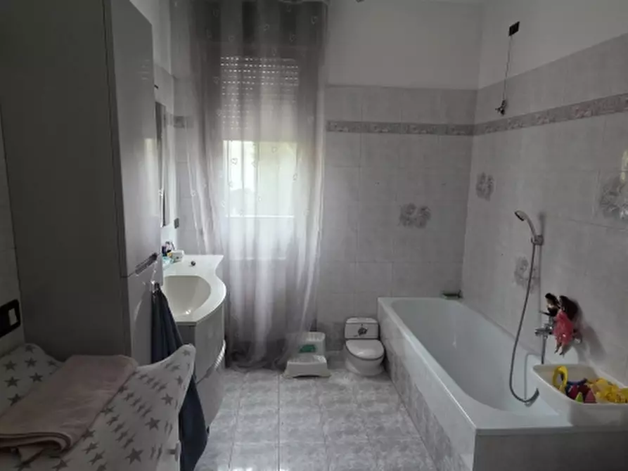 Immagine 13 di Appartamento in vendita  a Nova Milanese