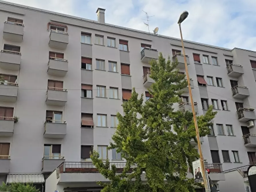 Immagine 3 di Appartamento in vendita  a Nova Milanese