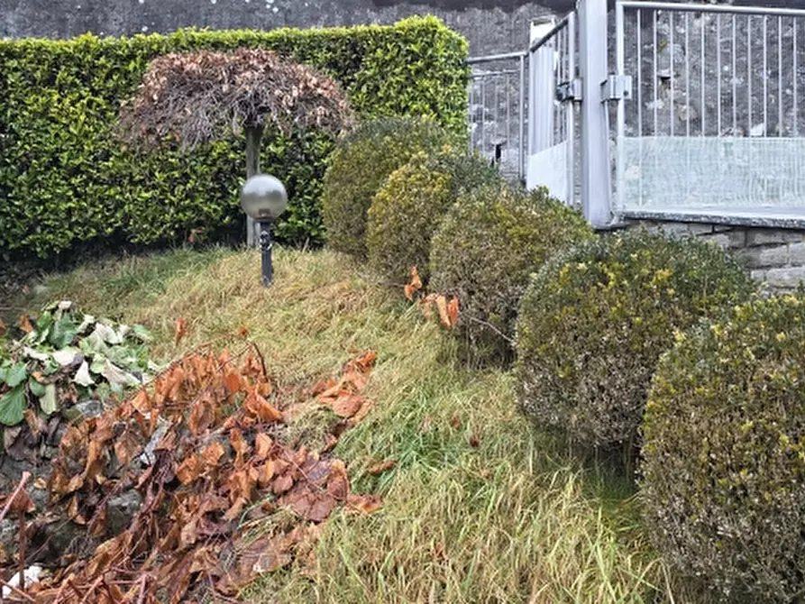 Immagine 25 di Villa in vendita  a Caglio