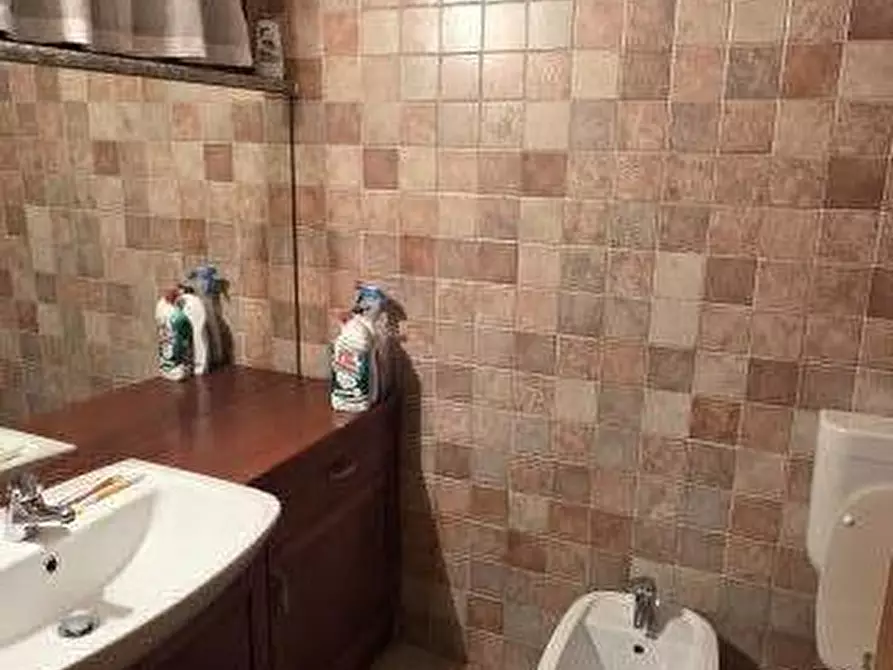 Immagine 9 di Villa in vendita  a Caglio