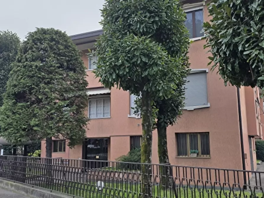 Immagine 19 di Appartamento in vendita  a Nova Milanese
