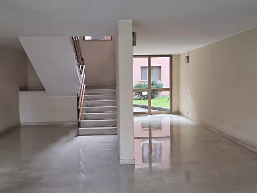 Immagine 5 di Appartamento in vendita  a Nova Milanese