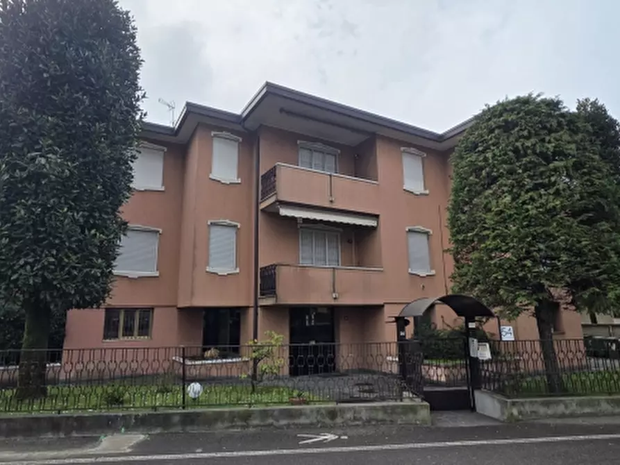 Immagine 3 di Appartamento in vendita  a Nova Milanese