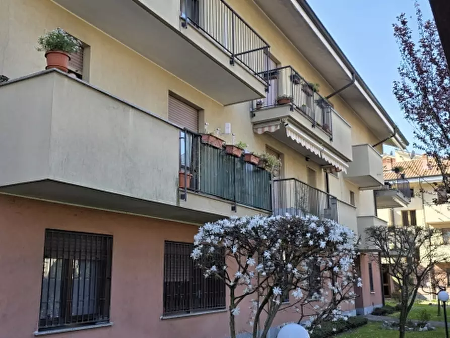 Immagine 1 di Appartamento in vendita  a Nova Milanese
