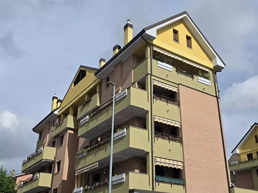 Immagine 16 di Appartamento in vendita  in Olivo Favaron 47 a Nova Milanese