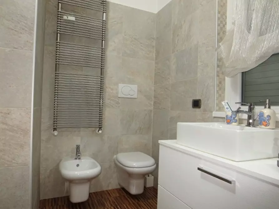 Immagine 6 di Appartamento in vendita  a Nova Milanese