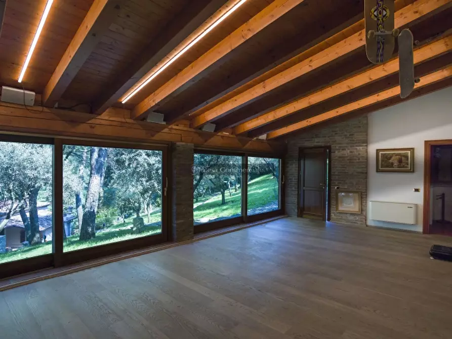 Immagine 23 di Villa in vendita  a Brescia