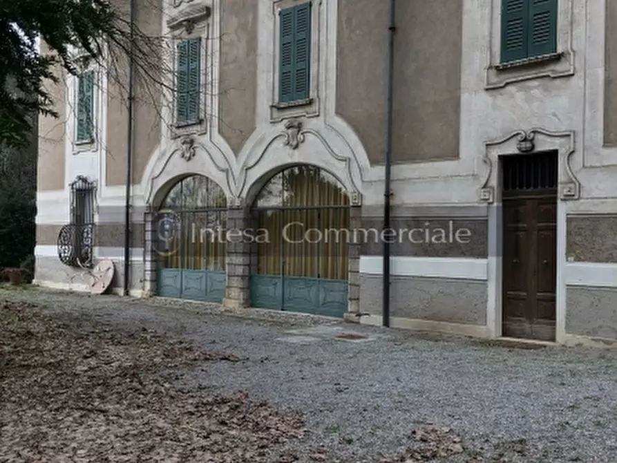 Immagine 19 di Palazzo in vendita  a Brescia