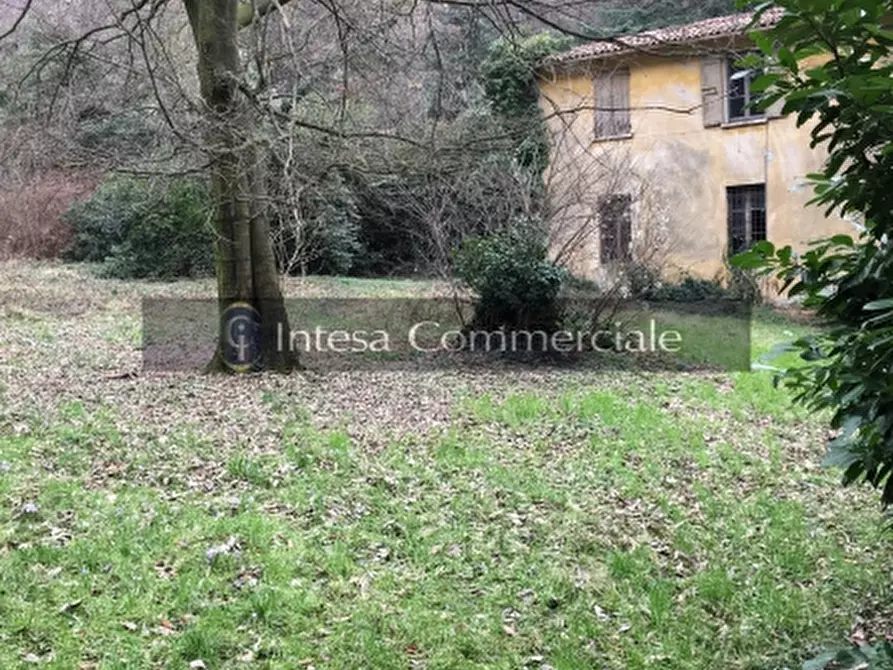 Immagine 34 di Palazzo in vendita  a Brescia