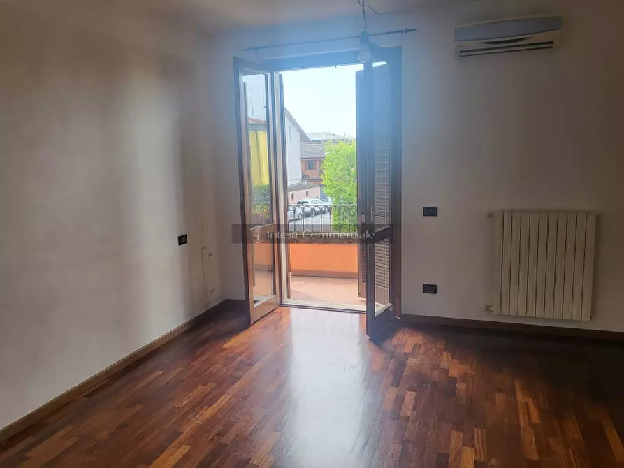 Immagine 12 di Villa in vendita  a Travagliato