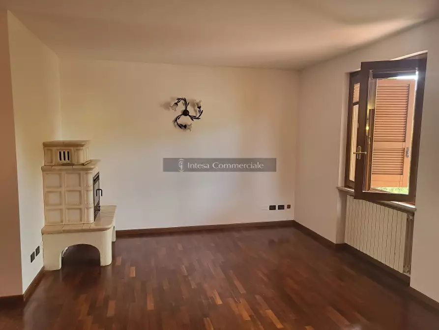 Immagine 6 di Villa in vendita  a Travagliato