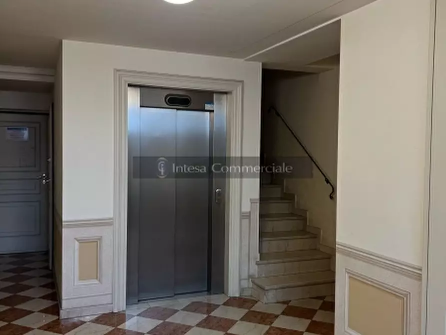 Immagine 26 di Attico in vendita  a Brescia