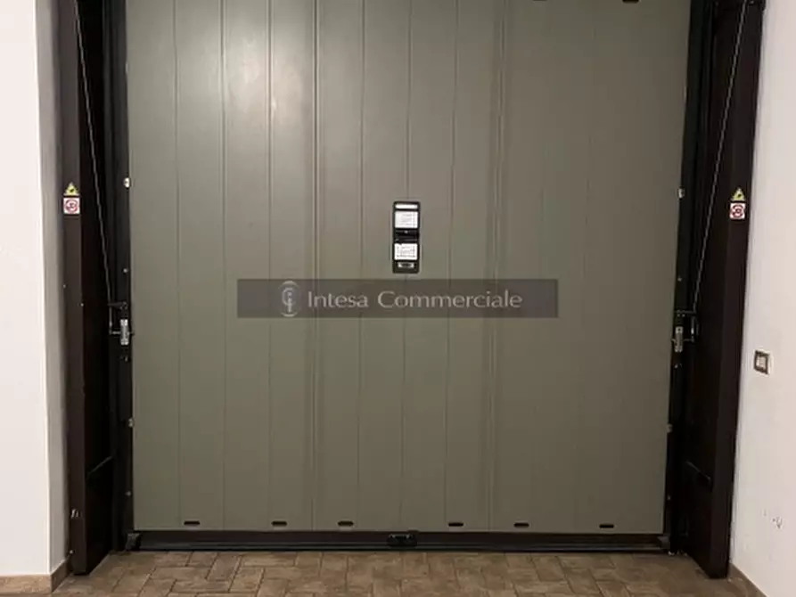 Immagine 31 di Attico in vendita  a Brescia