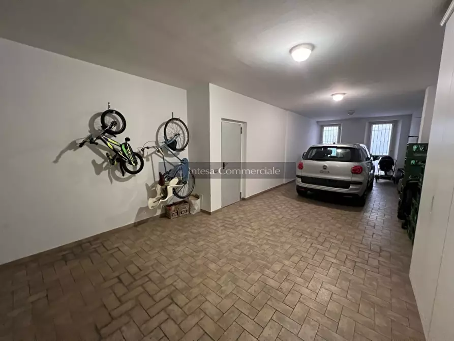 Immagine 30 di Attico in vendita  a Brescia