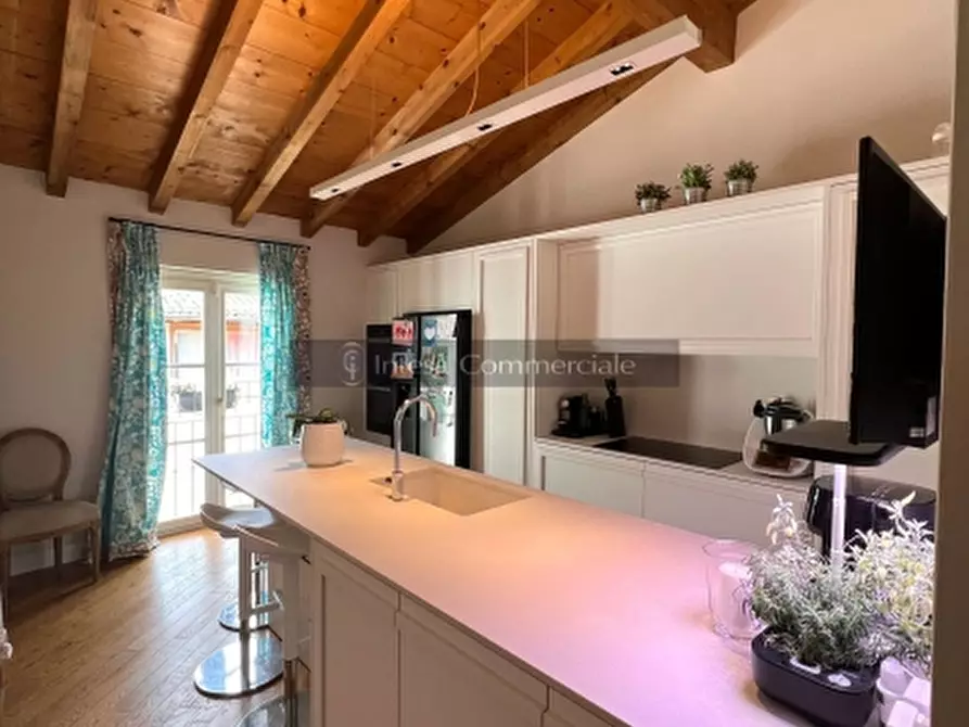 Immagine 10 di Attico in vendita  a Brescia