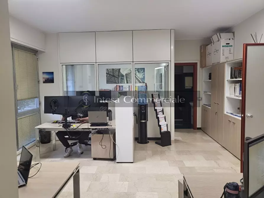 Immagine 6 di Ufficio in affitto  in VIA CEFALONIA a Brescia