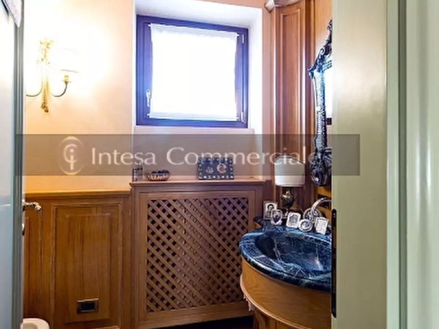 Immagine 18 di Appartamento in vendita  a Brescia