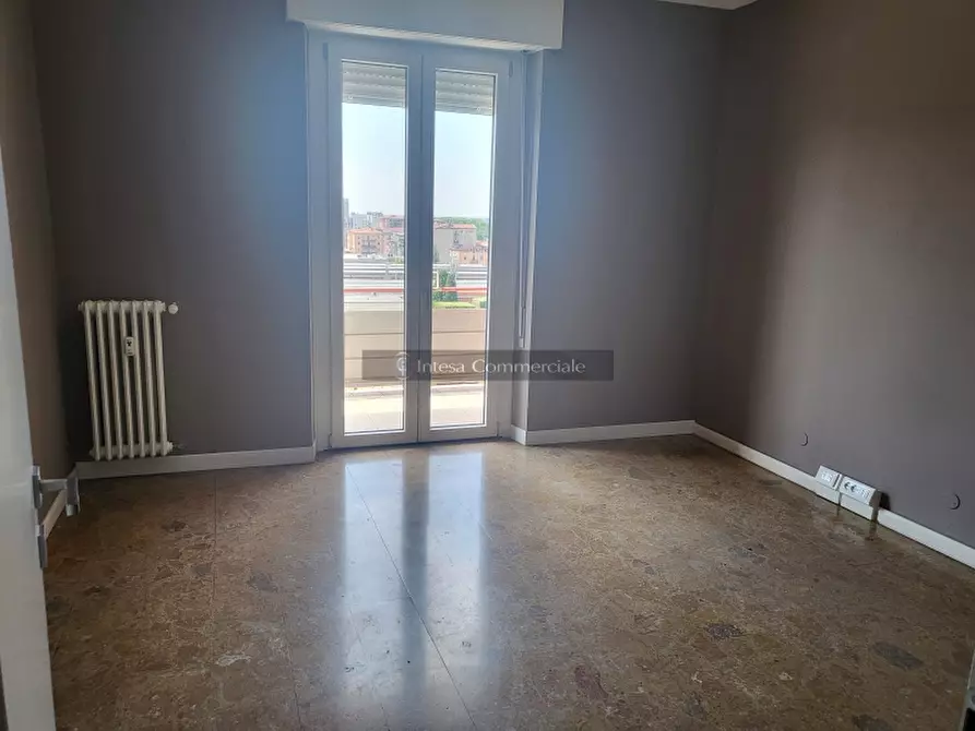 Immagine 7 di Ufficio in affitto  a Brescia