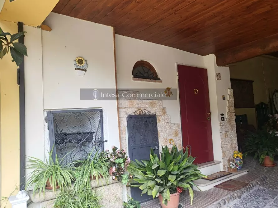 Immagine 12 di Appartamento in vendita  a Botticino