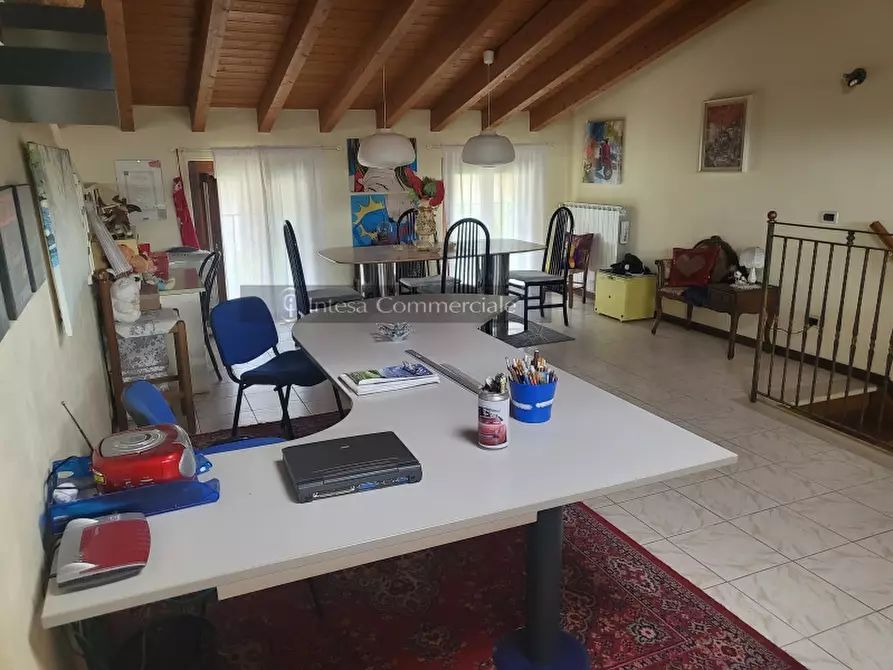 Immagine 32 di Appartamento in vendita  a Botticino