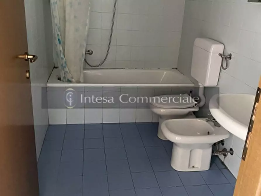 Immagine 8 di Appartamento in vendita  a Brescia