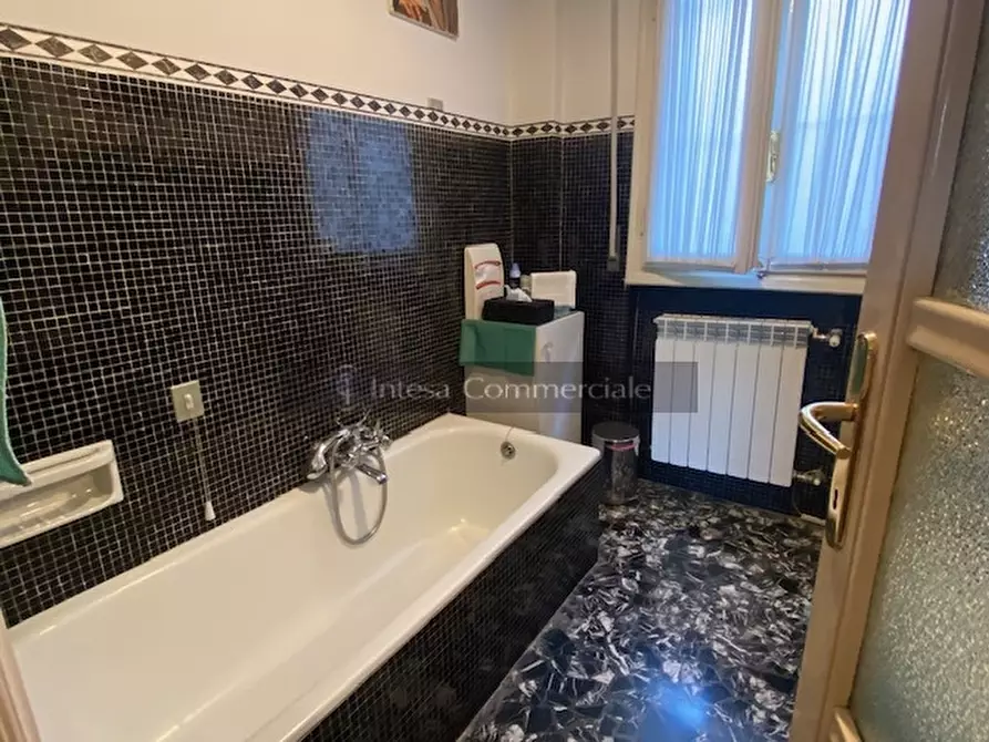 Immagine 8 di Appartamento in vendita  a Brescia