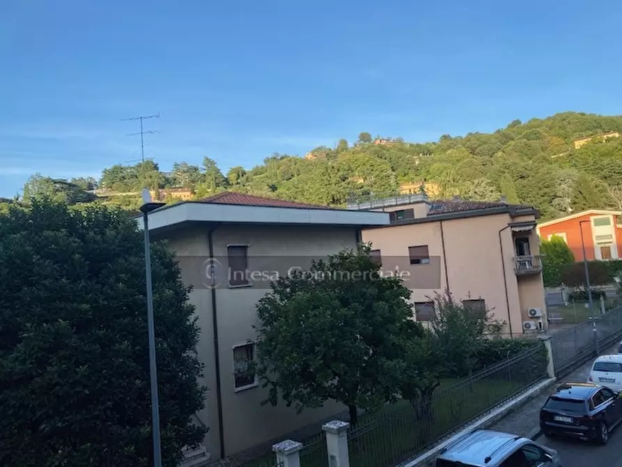 Immagine 10 di Ufficio in vendita  a Brescia