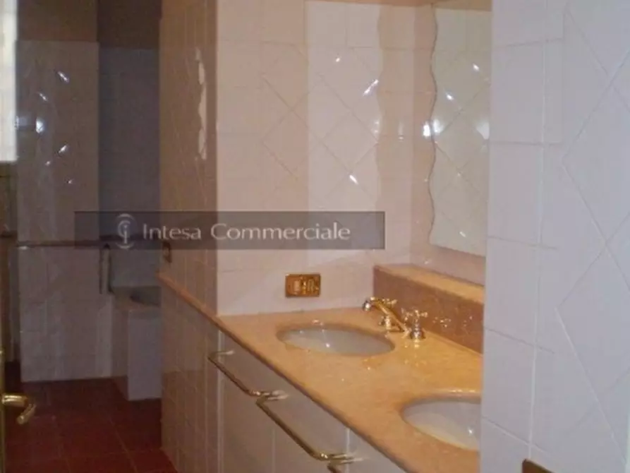 Immagine 2 di Appartamento in vendita  a Brescia