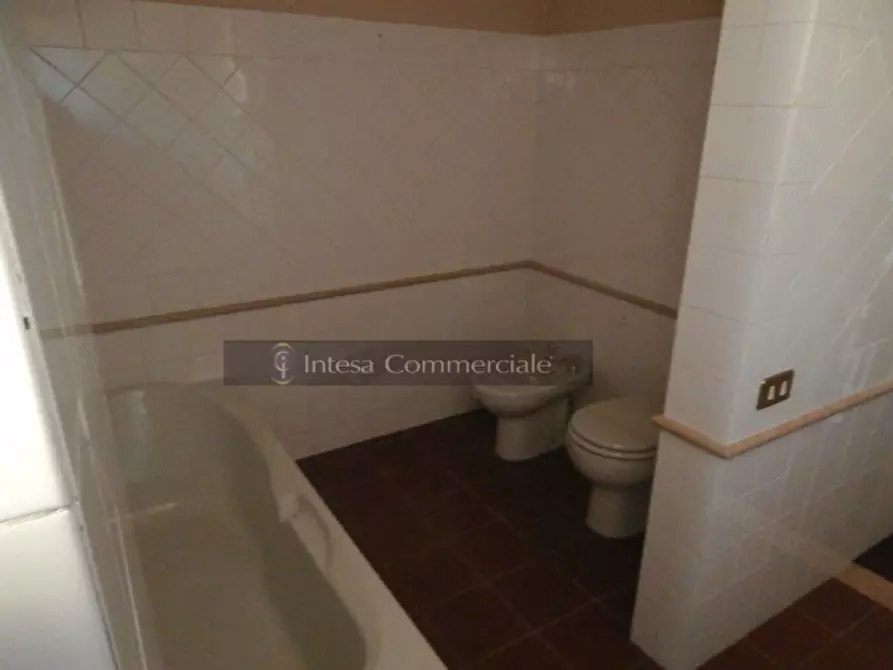 Immagine 3 di Appartamento in vendita  a Brescia