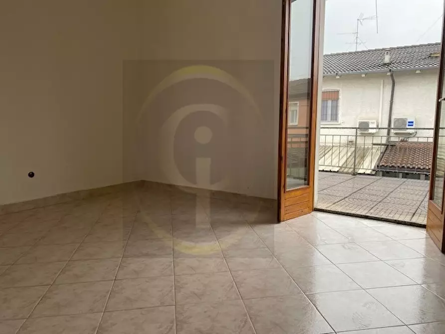 Immagine 8 di Appartamento in vendita  a Brescia