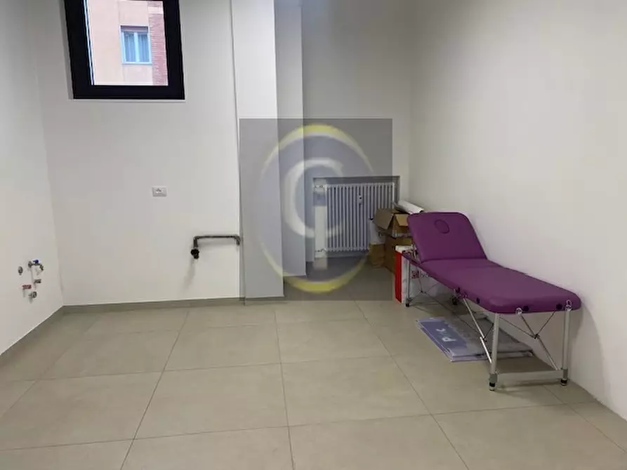 Immagine 7 di Negozio in affitto  in VIALE DUCA DEGLI ABRUZZI a Brescia