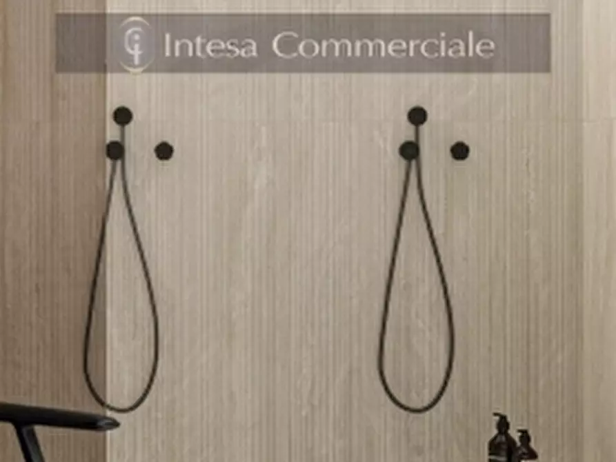 Immagine 9 di Appartamento in vendita  in VIA NENNI a Brescia