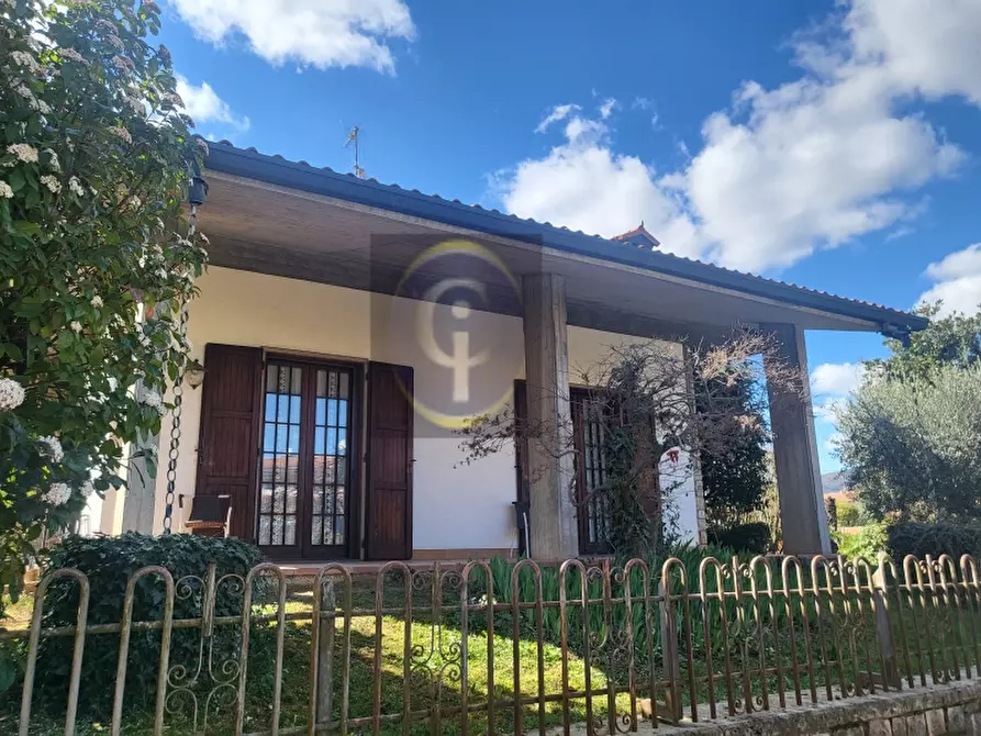 Immagine 1 di Villa in vendita  in PREVALLE a Prevalle