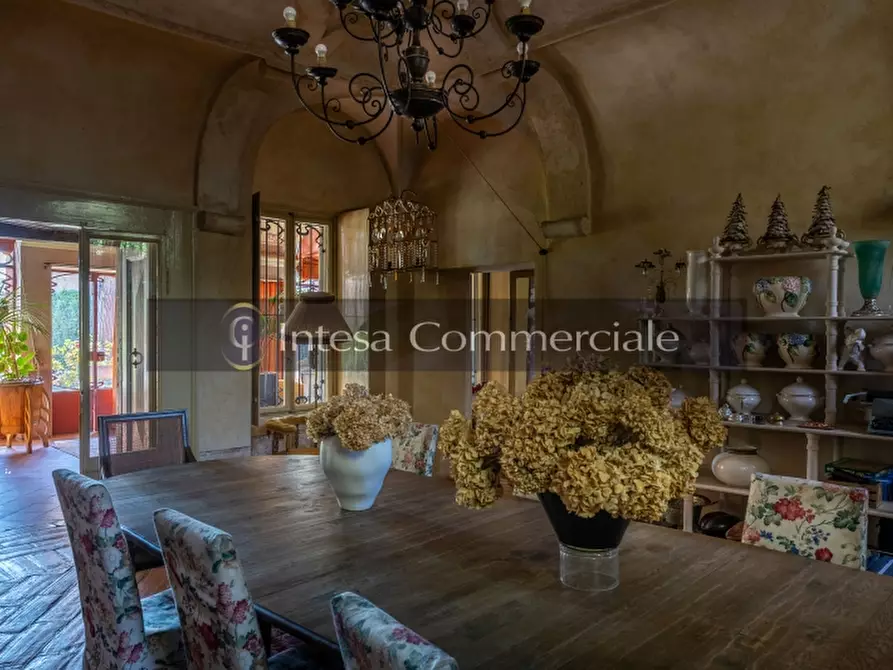 Immagine 3 di Palazzo in vendita  in BOVEZZO a Brescia