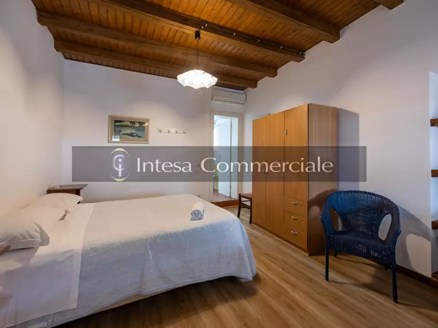 Immagine 17 di Palazzo in vendita  in VIA CASCINA VALLATE SERA a Verolanuova