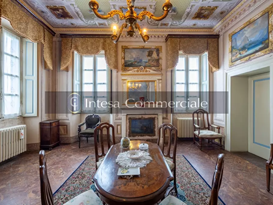 Immagine 9 di Palazzo in vendita  in VIA CASCINA VALLATE SERA a Verolanuova