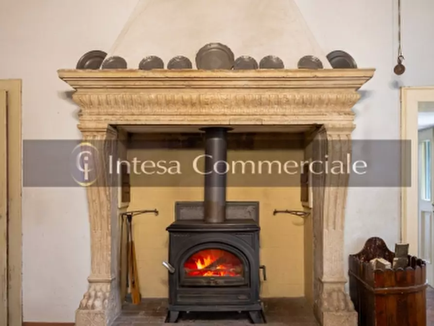 Immagine 11 di Palazzo in vendita  in VIA CASCINA VALLATE SERA a Verolanuova