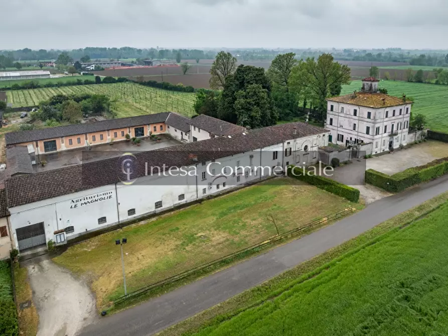 Immagine 20 di Palazzo in vendita  in VIA CASCINA VALLATE SERA a Verolanuova