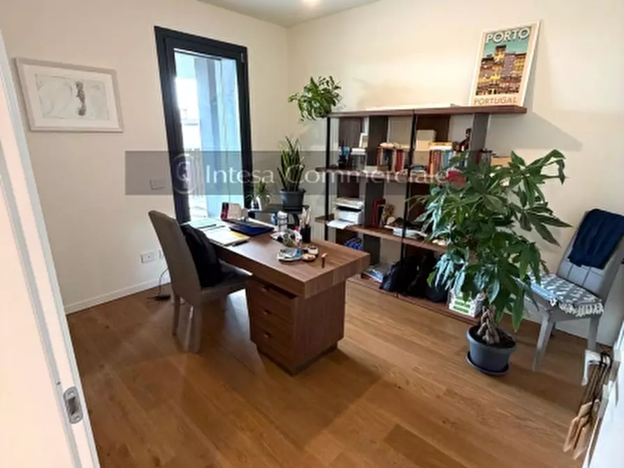 Immagine 15 di Appartamento in vendita  in VIA BISSOLATI a Brescia