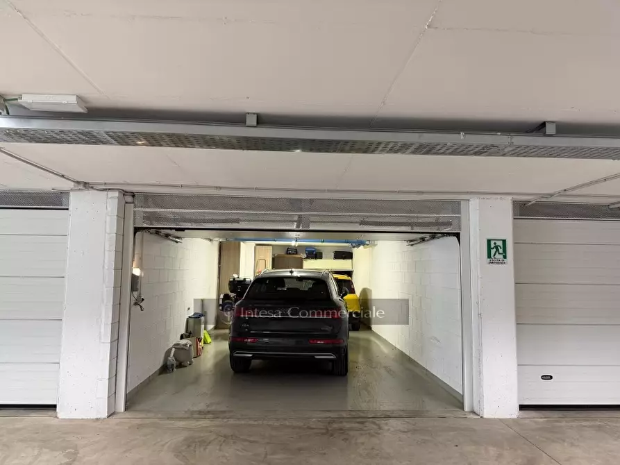 Immagine 21 di Appartamento in vendita  in VIA BISSOLATI a Brescia