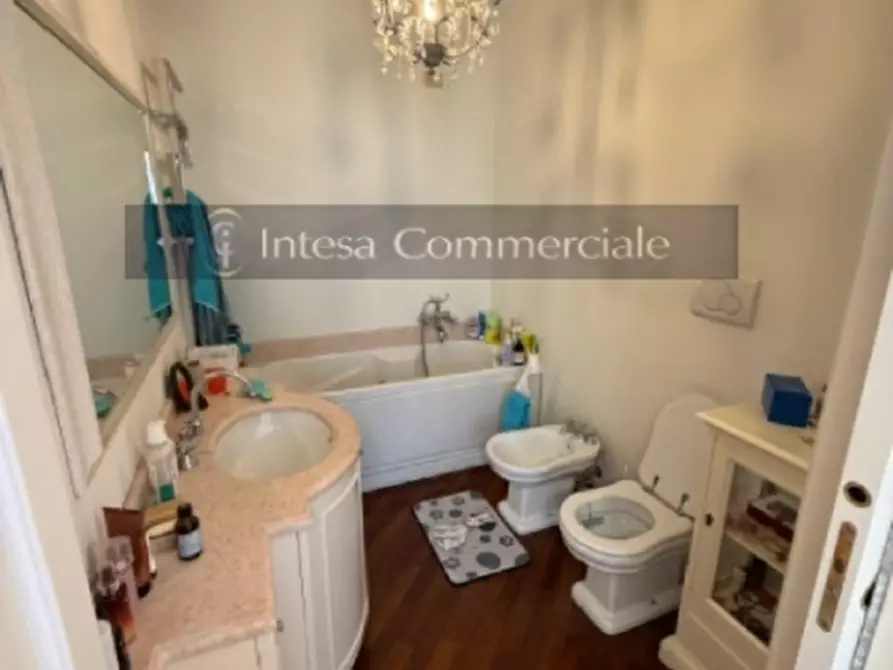 Immagine 9 di Appartamento in vendita  a Brescia