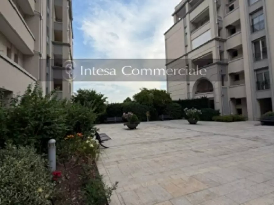 Immagine 13 di Appartamento in vendita  a Brescia