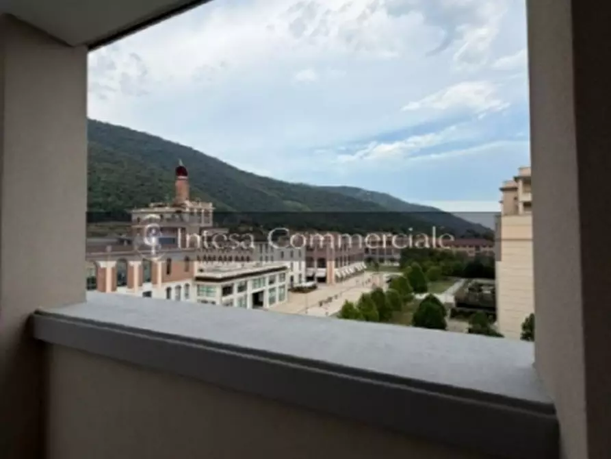 Immagine 2 di Appartamento in vendita  a Brescia