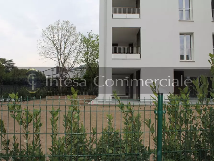 Immagine 4 di Appartamento in vendita  a Brescia