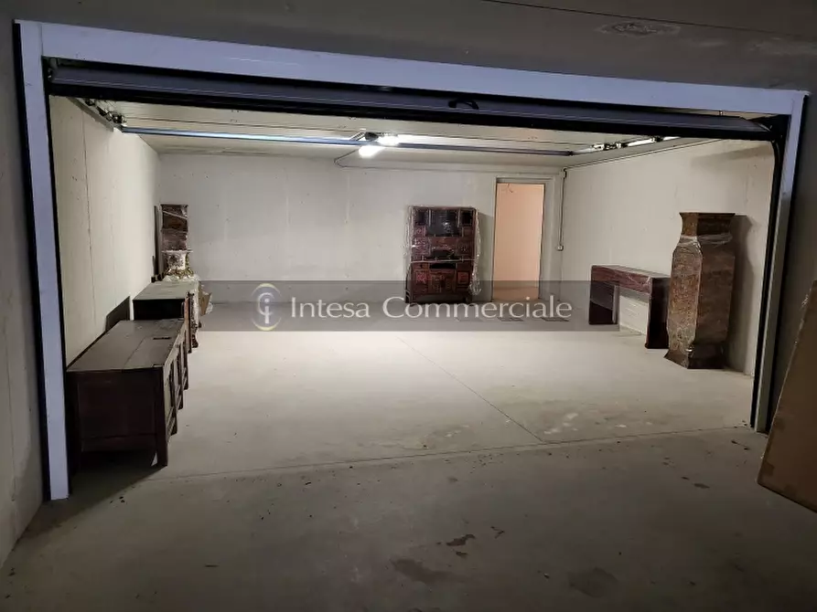 Immagine 21 di Villa in vendita  a Collebeato